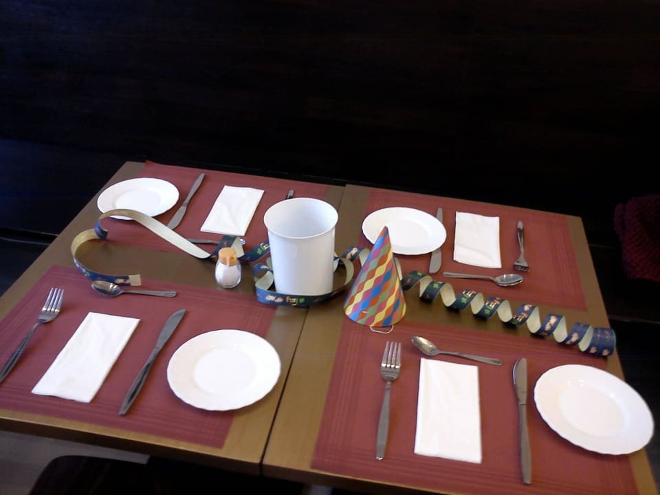 Tischdekoration an Neujahr 2012 Hotel Apartcity