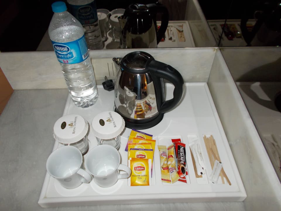 Kaffee und Tee zum selber machen Royal Taj Mahal Hotel