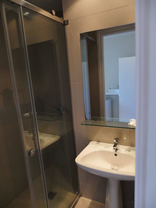 Hotel Captains & Commodore & Admiral Hotel Captains & Commodore & Admiral