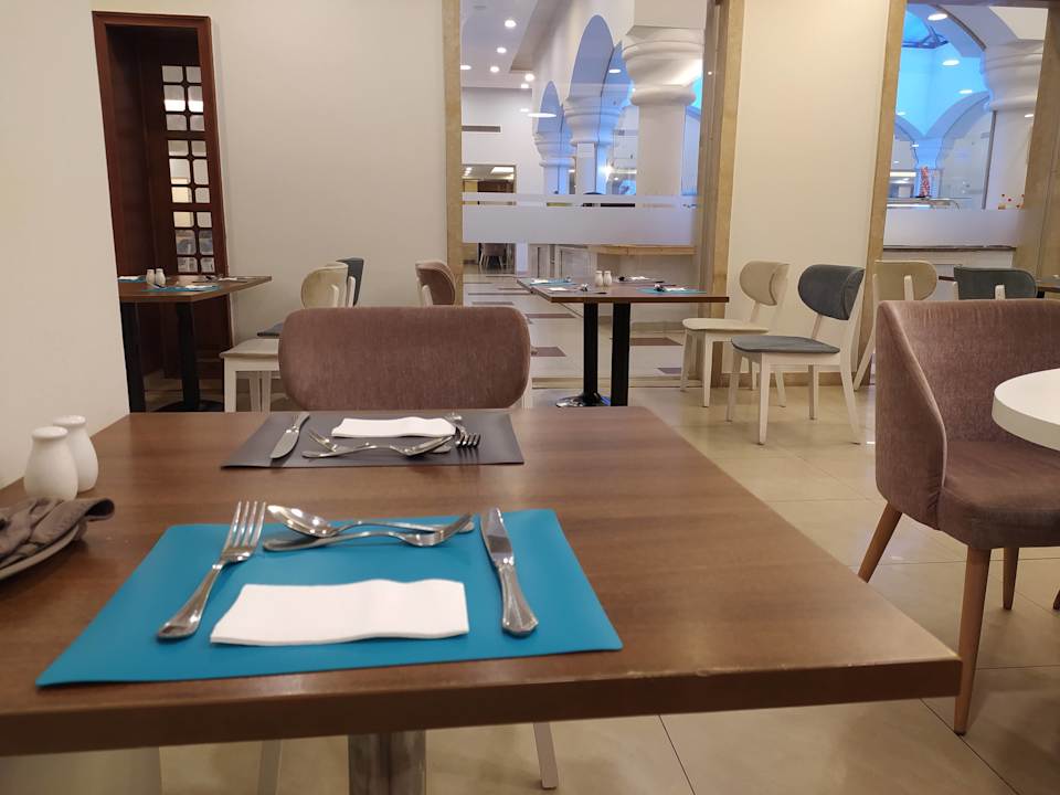 Gastro Marina Resort Port Ghalib, a member of Radisson Individuals