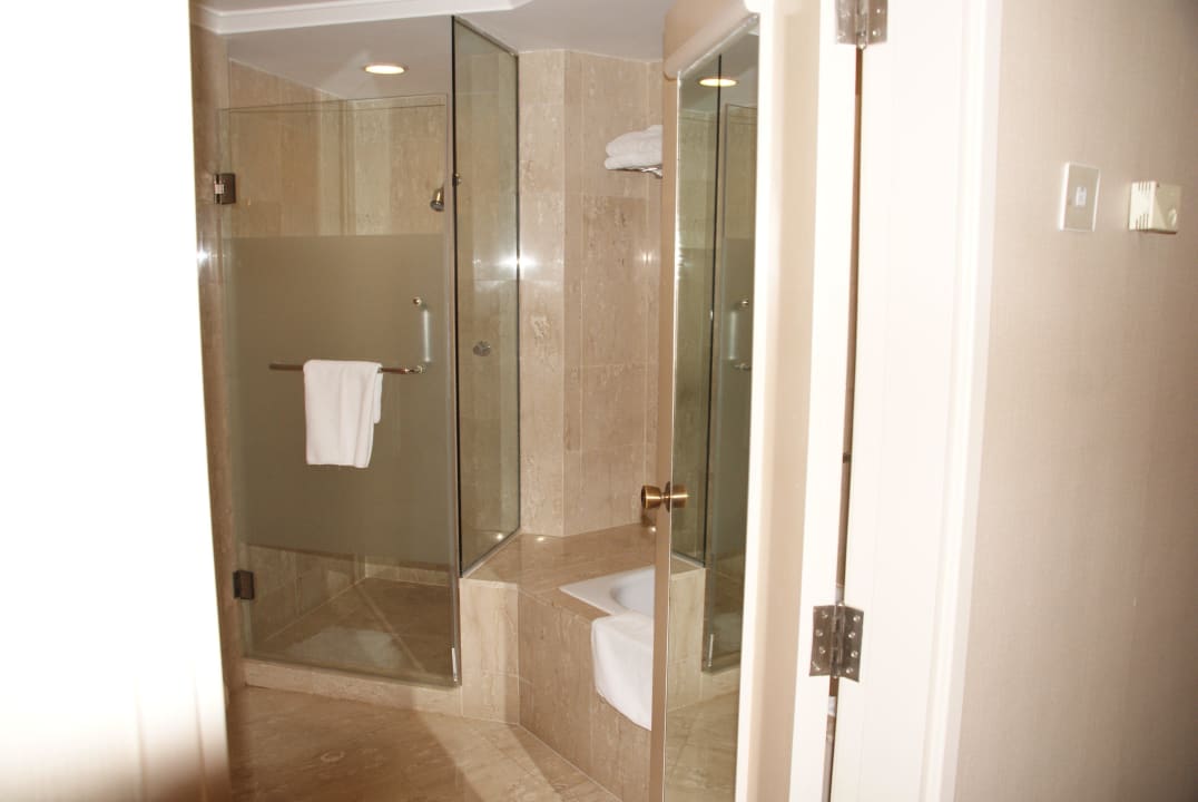 Geräumiges Bad Hotel York