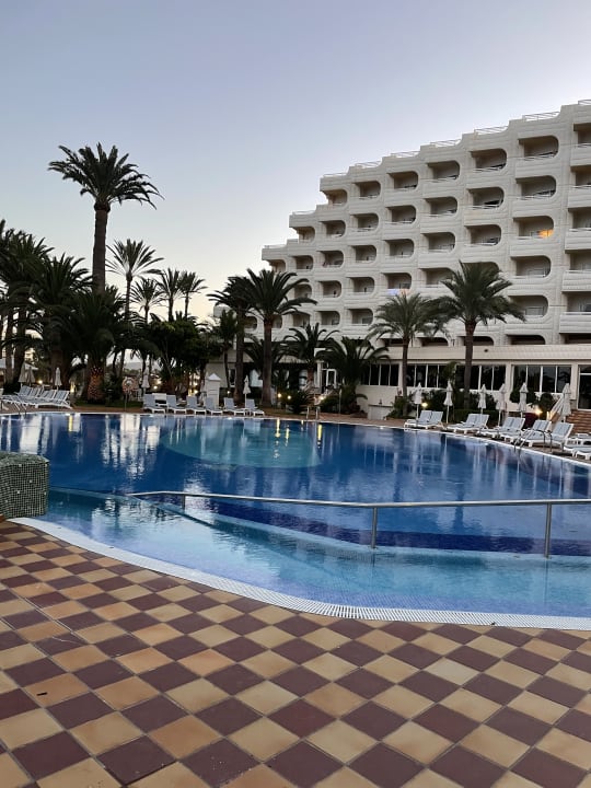 Pool Hotel Riu Palace Tres Islas