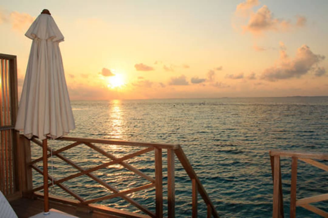 Wasserbungi neu Sonnenaufgang Angaga Island Resort