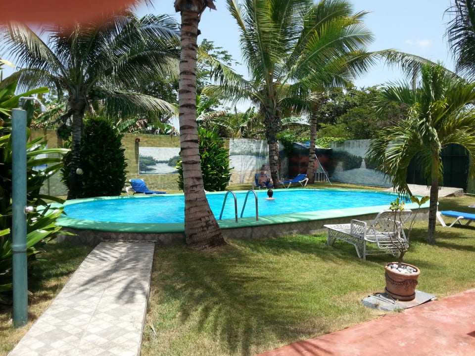 Gepflegter Pool, Hotel Playa Chiquita
