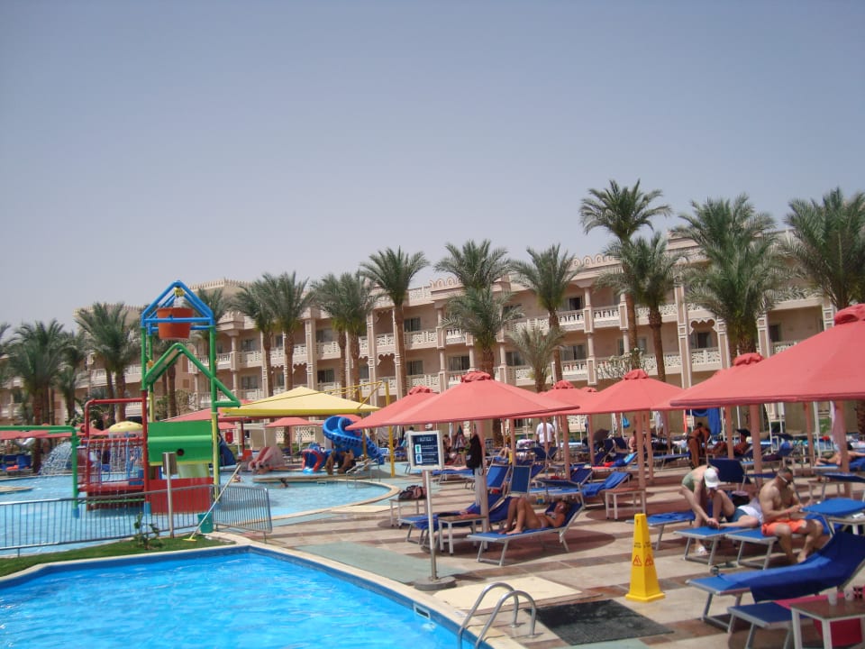 Außenansicht Beach Albatros Resort