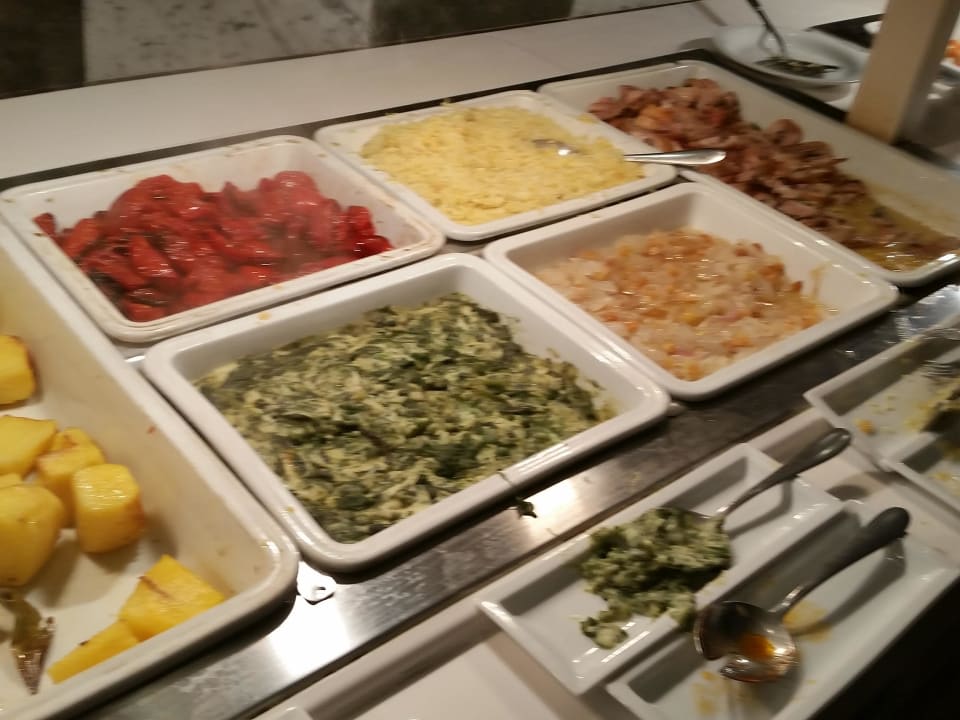 Leckeres Essen  The Orangers Beach Resort and Bungalows