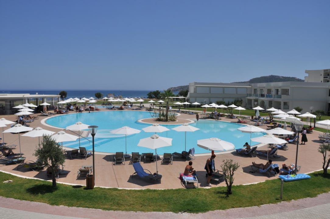 Großes Pool Apollo Blue