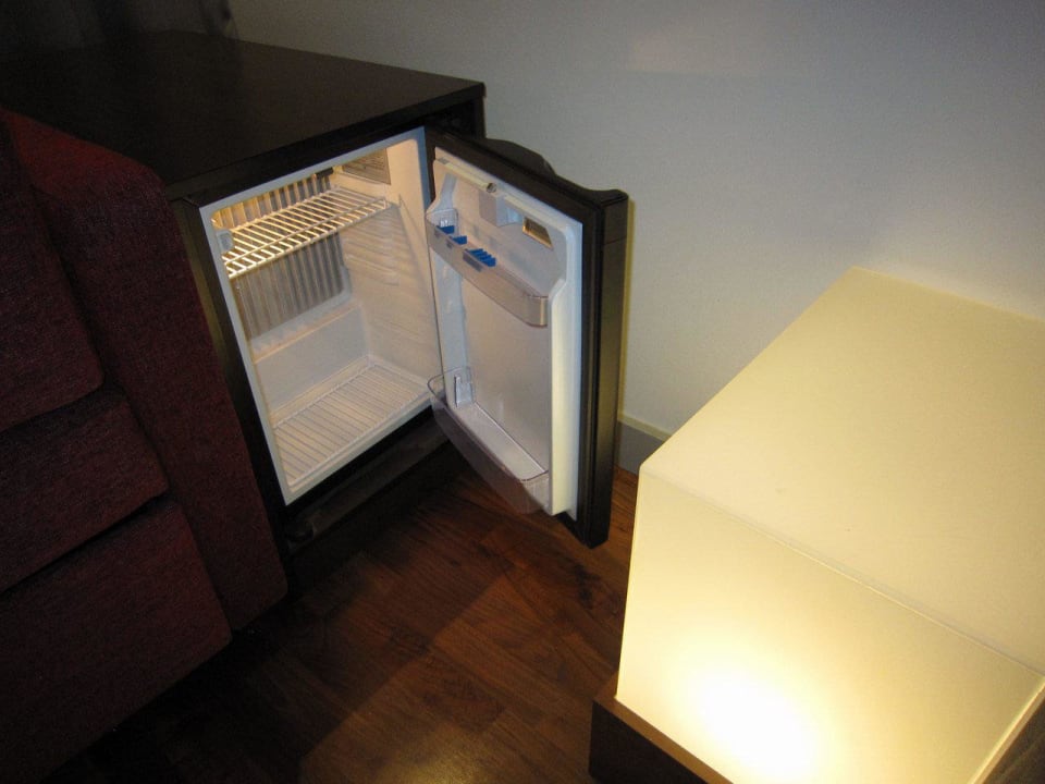 GLO Luxe L room #330 Glo Hotel Art