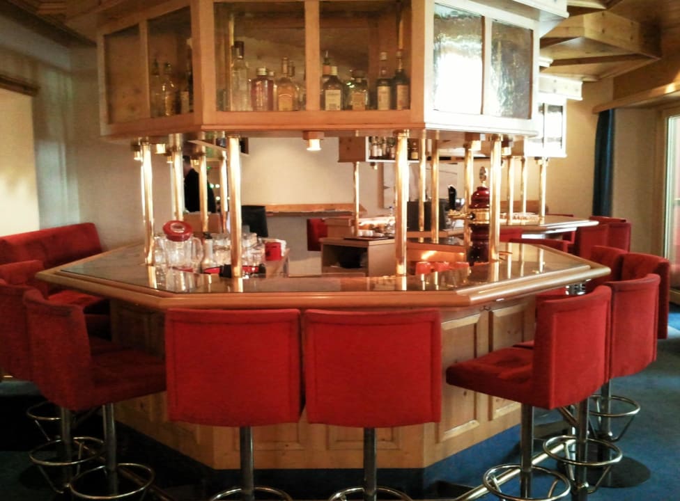 Bar im Stammhaus Waldhotel Arosa