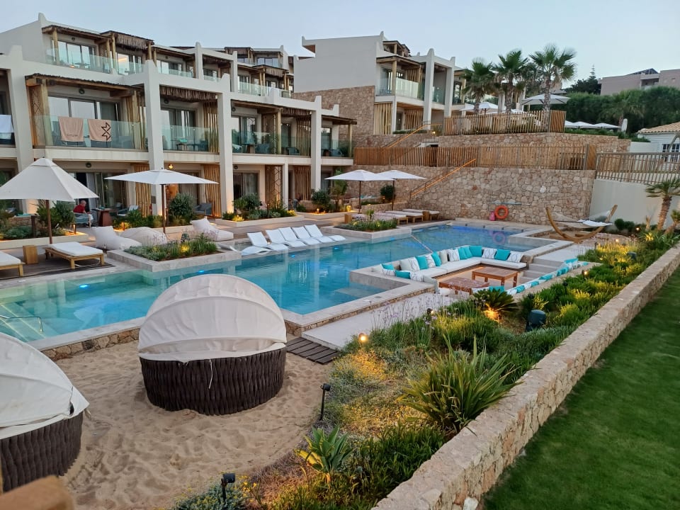 Pool Mitsis Selection Rinela