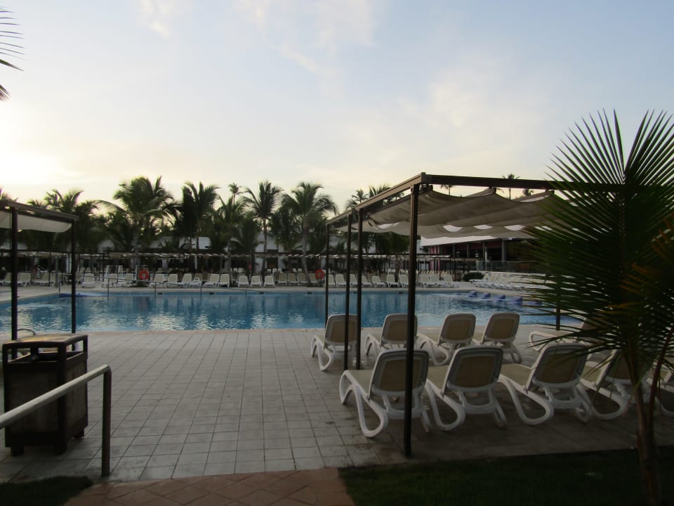 Pool Hotel Riu Bambu