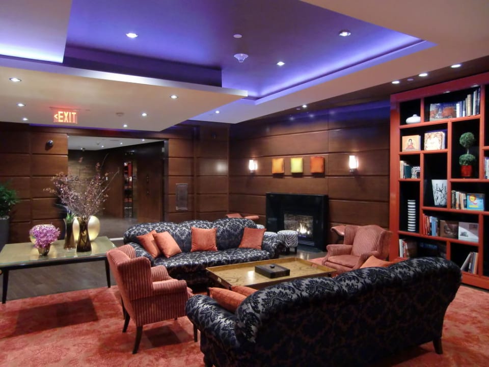 Lobby Hotel Millennium Bostonian