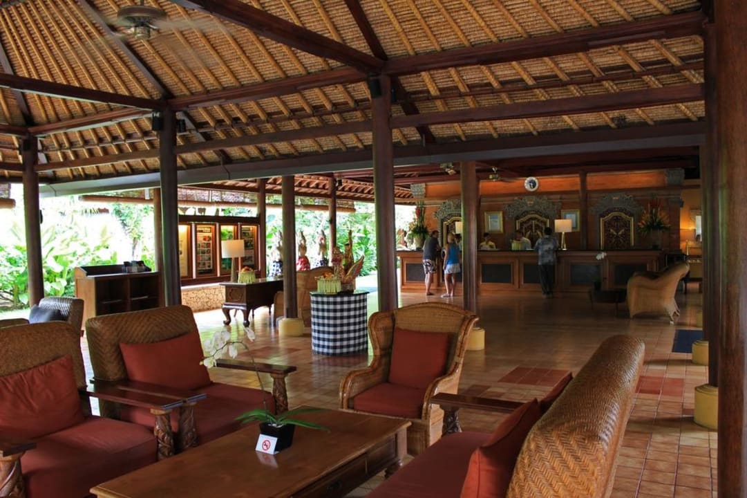 Open air Lobby des Puri Santrian Puri Santrian