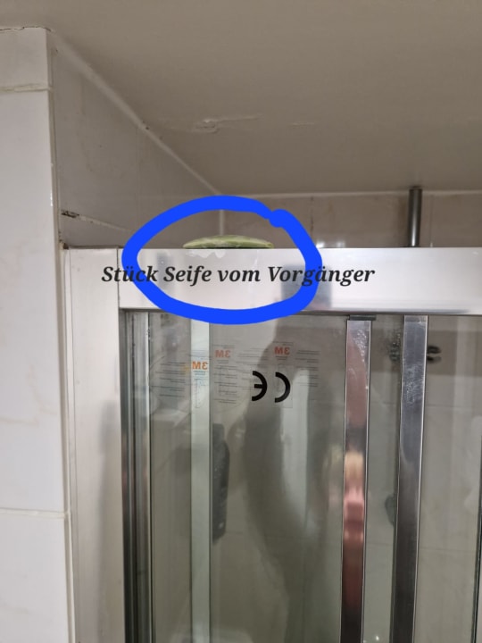 Zimmer Hipotel Paris Buttes Chaumont