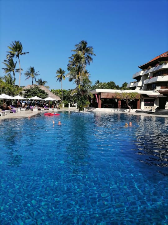 Pool Nusa Dua Beach Hotel & Spa