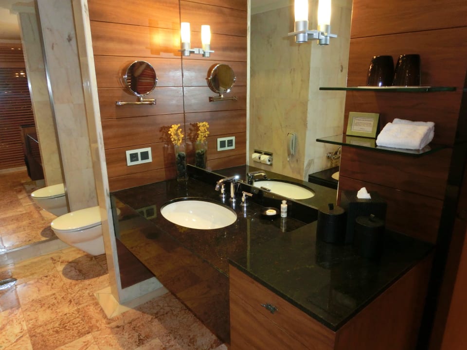 Bad Hotel Mandarin Oriental Singapore