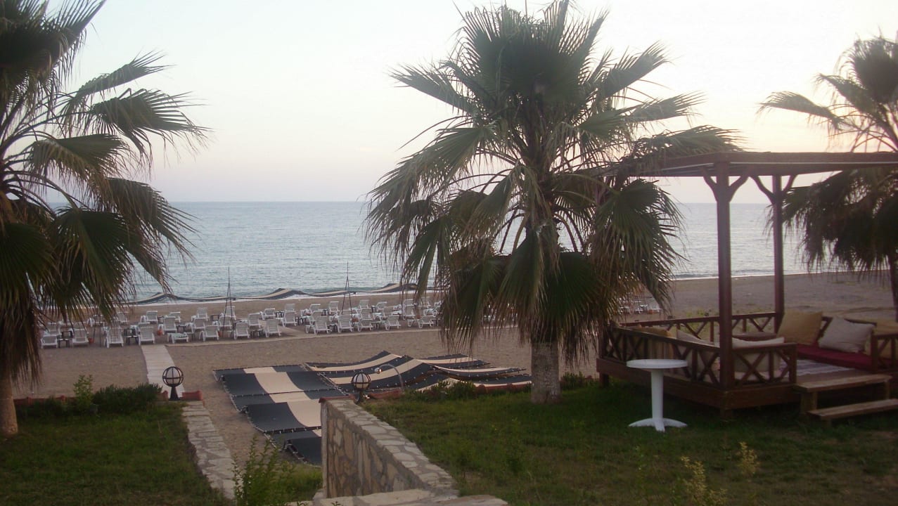Blick von unserer Terrasse  Adora Calma Beach Hotel