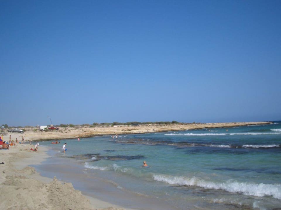 Landa Beach Hotel Crown Resort Henipa