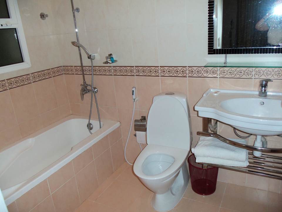 Bad Suite 401 Hotel Suites Al Faisal