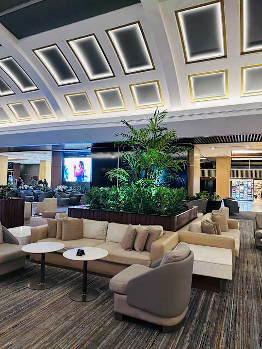 Lobby Hotel Miracle Resort