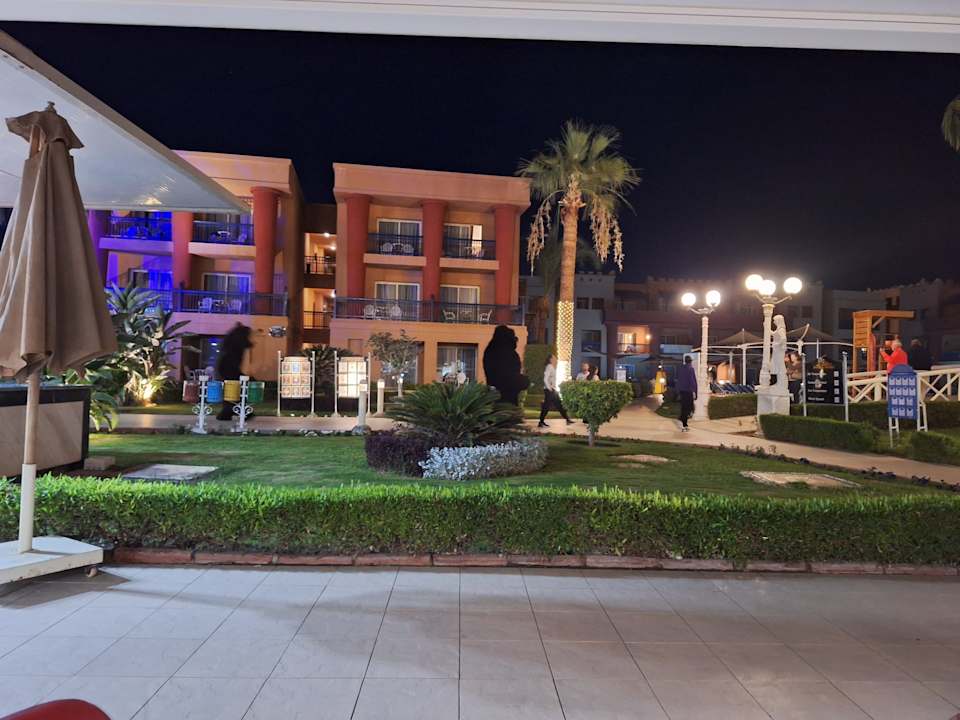 Gartenanlage Hotel Titanic Palace