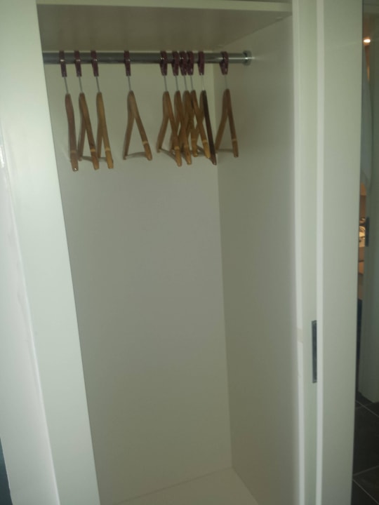 Spiegeltüren Schrank mit Bügel Well Palace Side