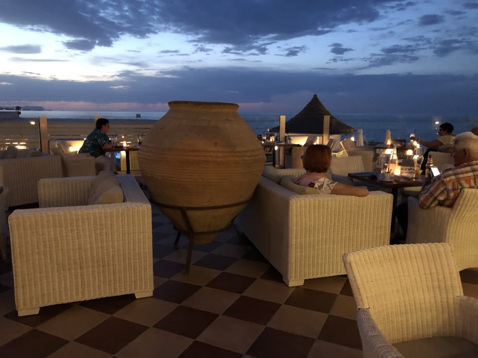 Gastro Alexander Beach Hotel & Village Resort