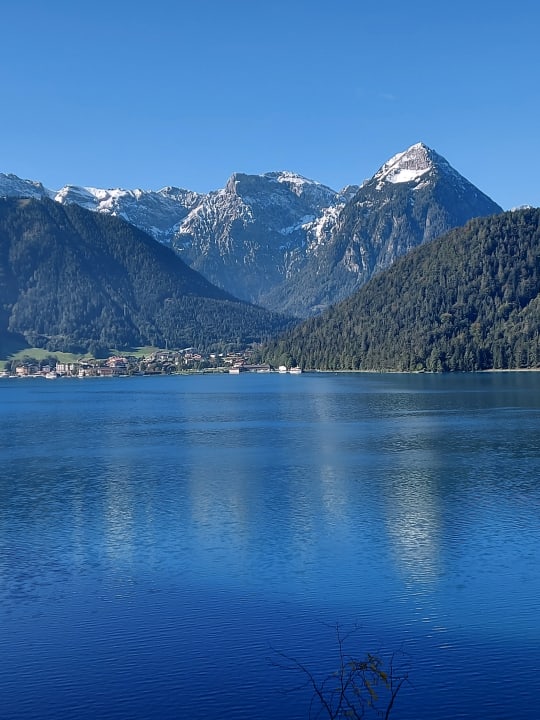 Ausblick aja Fürstenhaus am Achensee