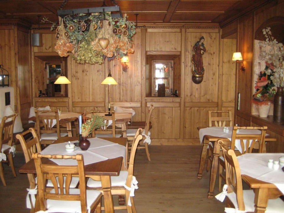 Gemütliches Abenessen mit Stil Wellnesshotel Urihof