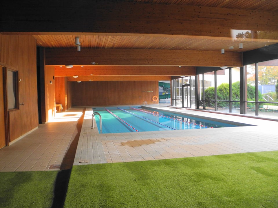 Leider wenige Liegen am Pool Hotel Mercure Mrągowo Resort & Spa