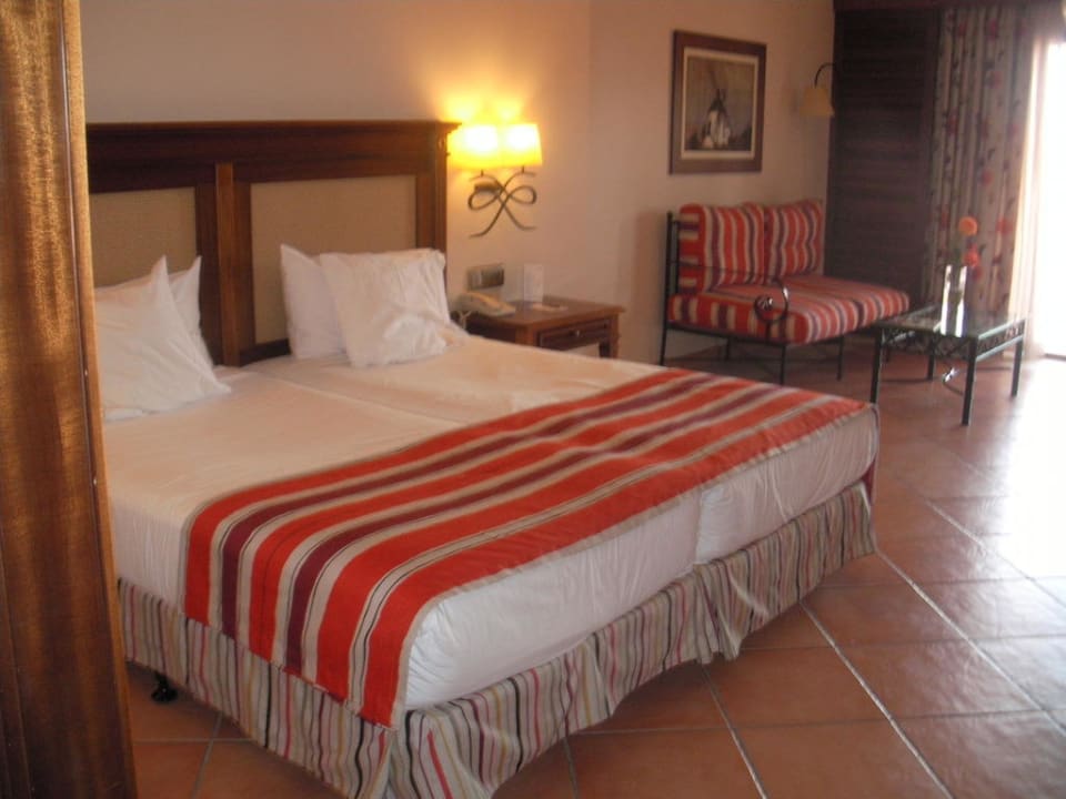 Kingsizebett Sheraton Fuerteventura Golf & Spa Resort
