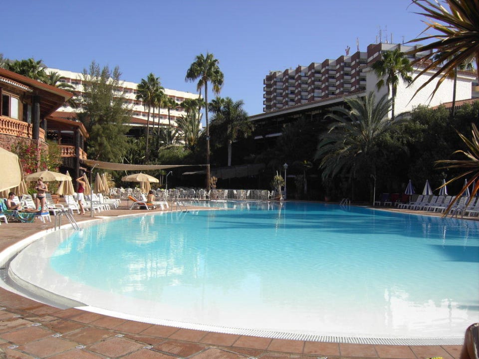 Pool Hotel Parque Tropical