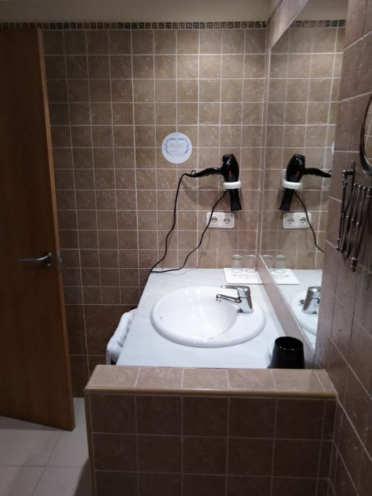 Zimmer Ilunion Sancti Petri