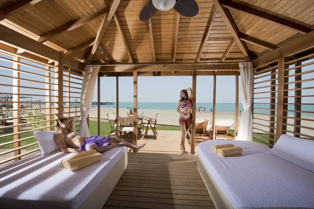 Strandpavilions Xanadu Resort Hotel