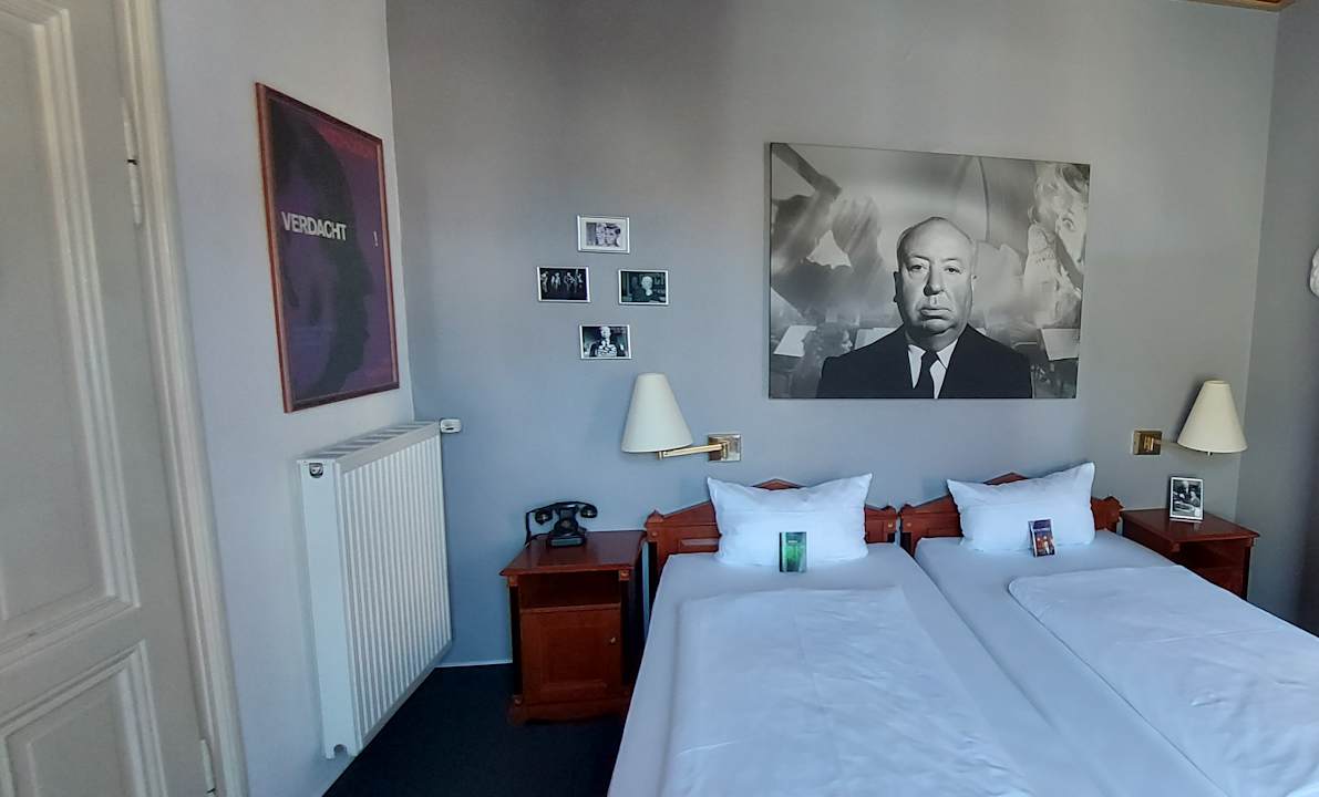 Zimmer EIFELkrimihotel