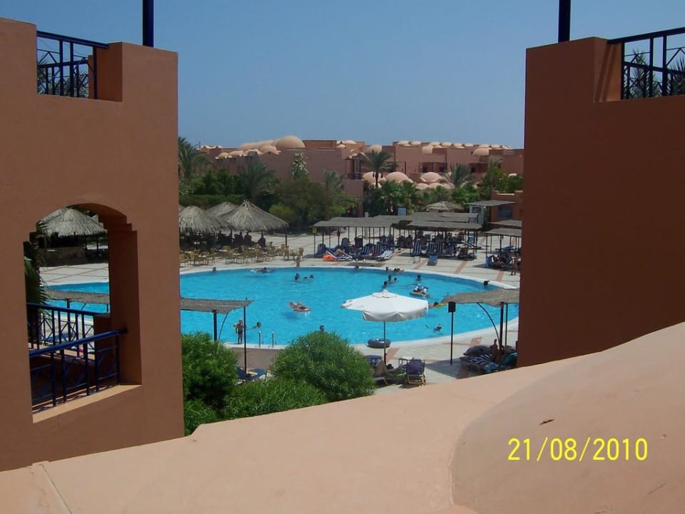 Pool mit Ansicht Poolbar Jaz Makadi Oasis Resort