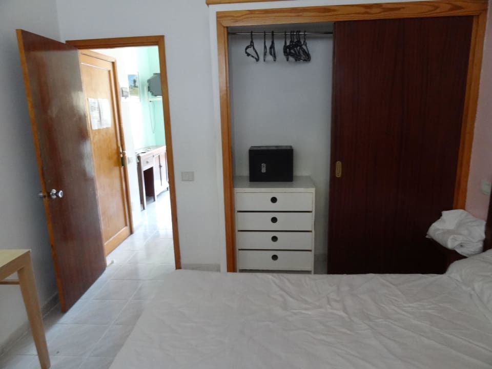 Schlafzimmerschrank Hotel Europalace