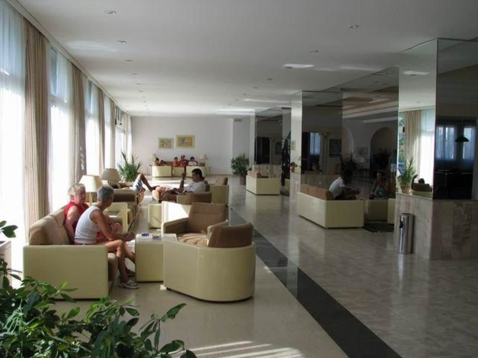 Hotelbereich innen Olympos Beach Hotel