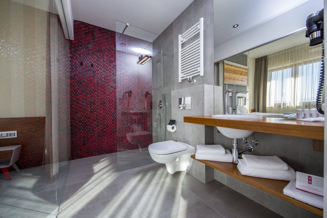 Stylowe łazienki Hotel Kopieniec Fizjo- Med & Spa