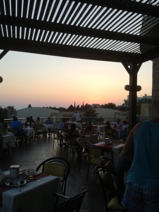 ....abends beim Sonnenuntergang Horus Paradise Luxury Resort & Club