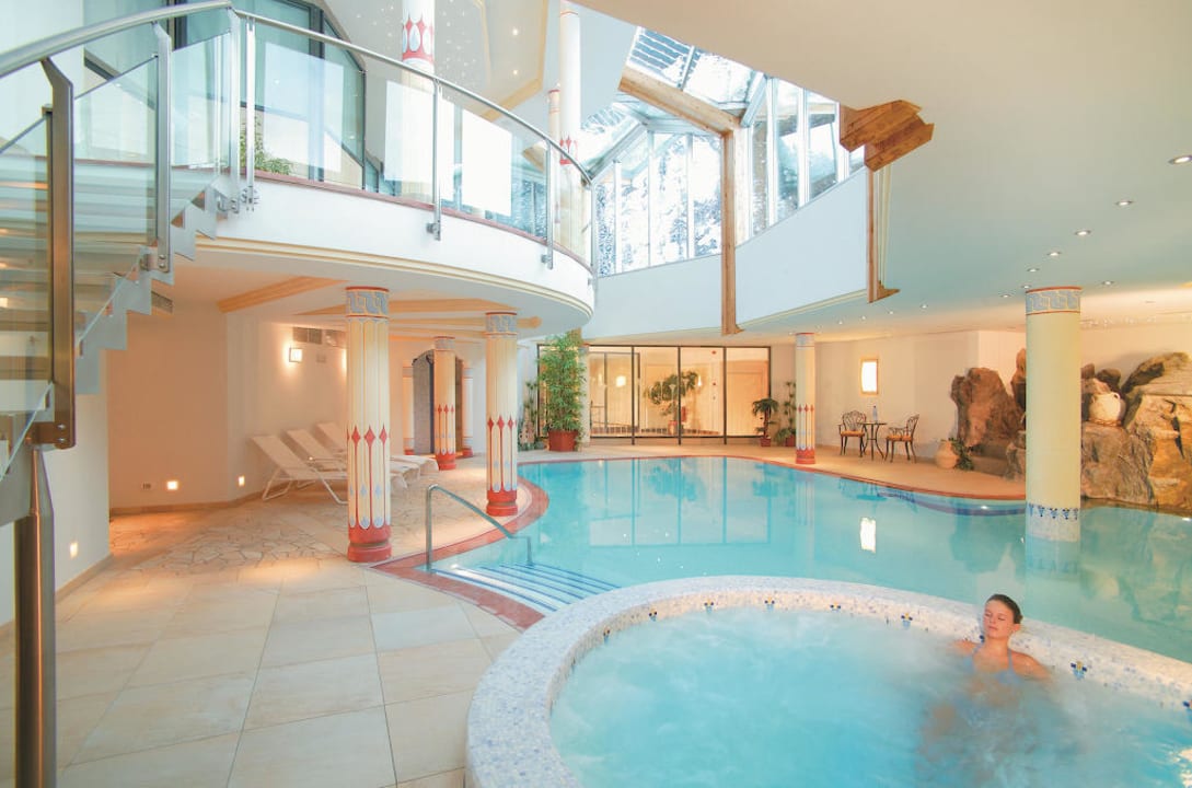 Swimming pool Hotel Col Alto