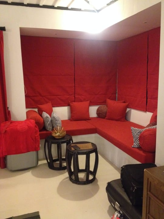 Sitzecke tagsüber mit tollem Ausblick Moracea by Khao Lak Resort