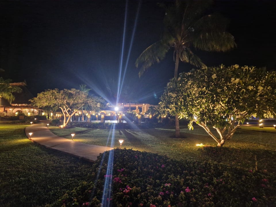 Gartenanlage Royal Zanzibar Beach Resort