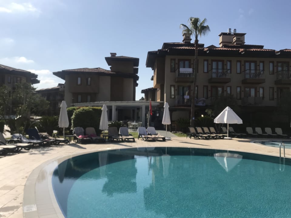 Pool Club Grand Side