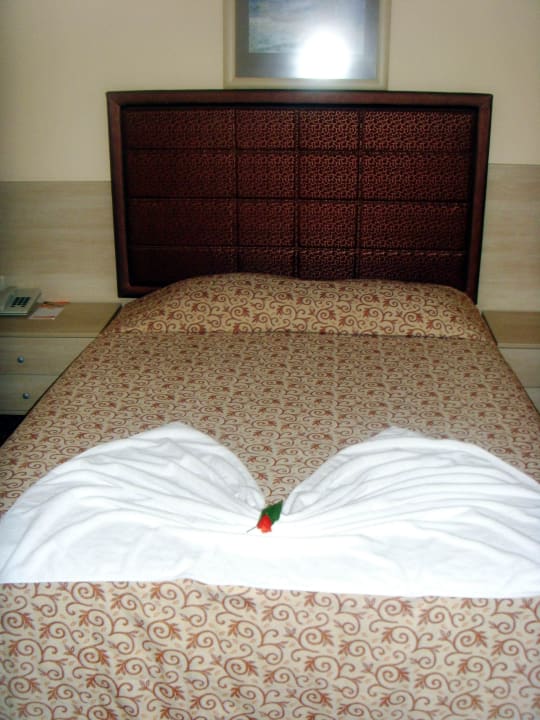 Schlafzimmer mit Klimaanlage VONRESORT Golden Beach