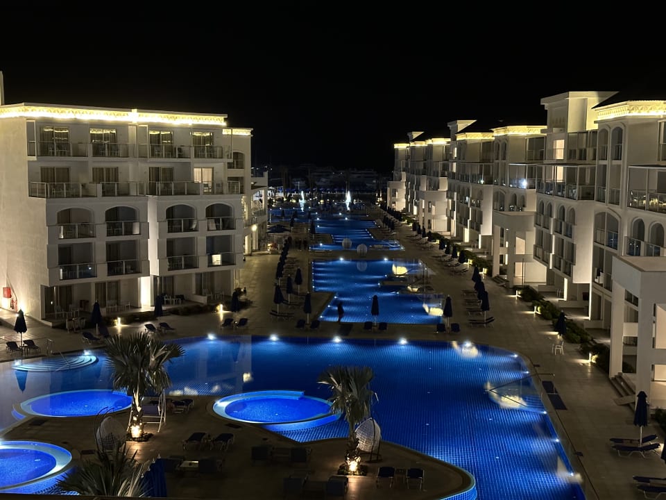 Pool Pickalbatros Blu Spa Resort
