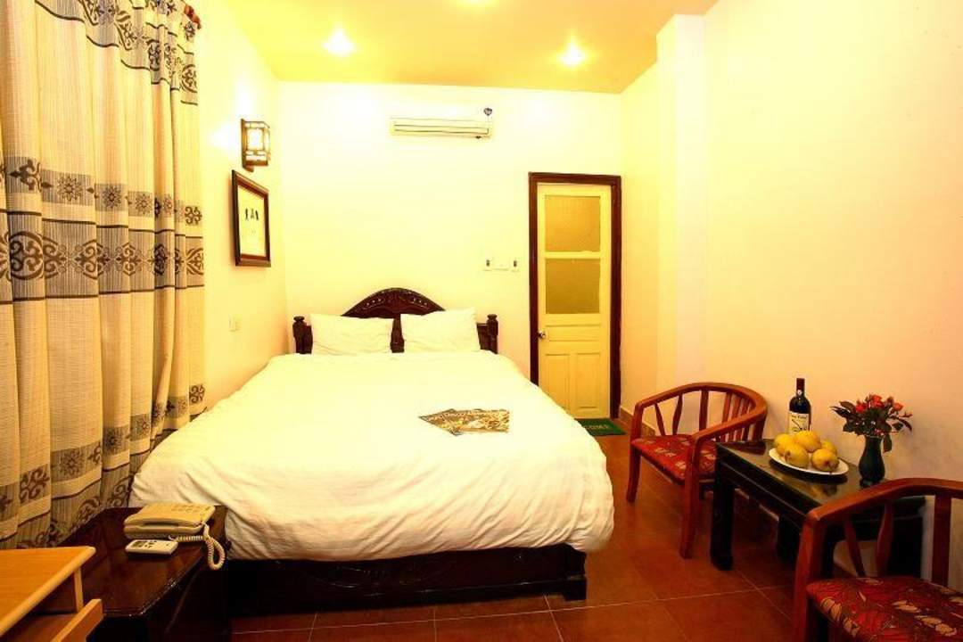 Room Hotel Hanoi Lucky III
