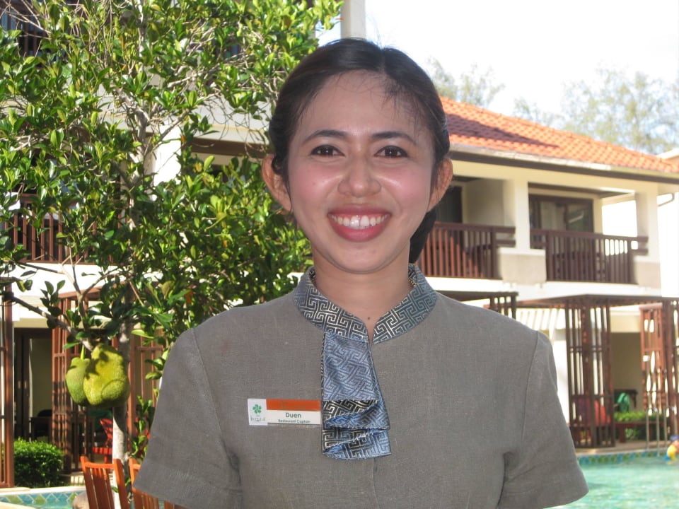 Sehr nette Bedienung The Briza Beach Resort Khaolak