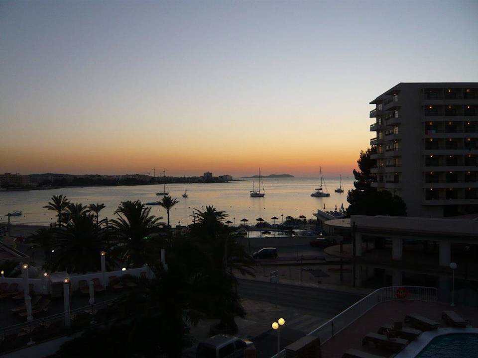 Sonnenuntergang vom Hotel aus gesehen Hotel Osiris