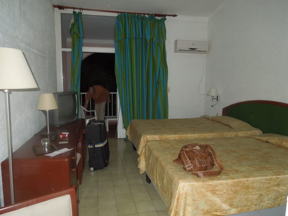 Unsere erste Unterkunft im Bungalow 4er Block Starfish Cuatro Palmas